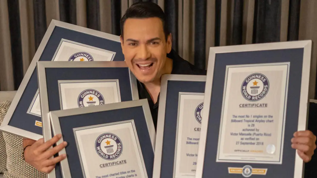 Guinness World Records presenta oficialmente a Victor Manuelle como el artista con la Mayor cantidad de éxitos musicales registrados en una lista de Billboard Latin Airplay 