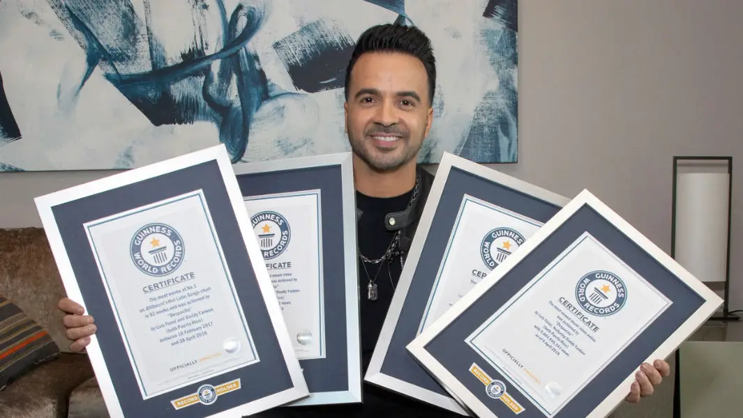 Siete títulos para El Artista Global Luis Fonsi por su éxito mundial “Despacito”.