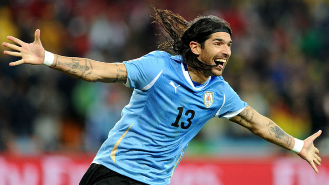 Sebastián Abreu header