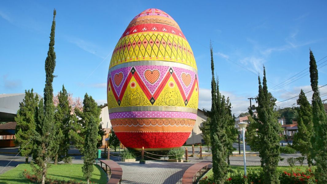 Largest decorated easter egg