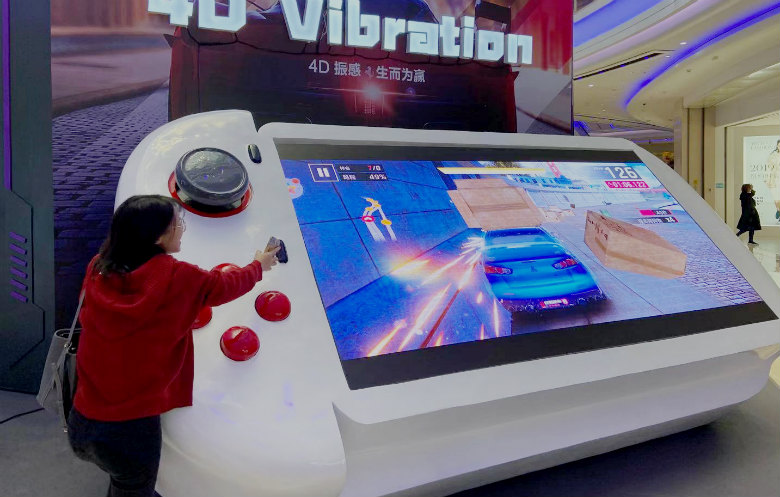 Largest videogame controller | Guinness World Records